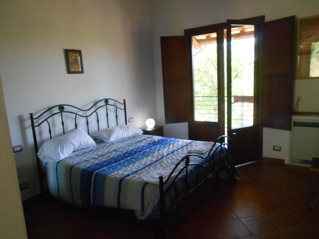 Cascina Di Sotto * Roma
